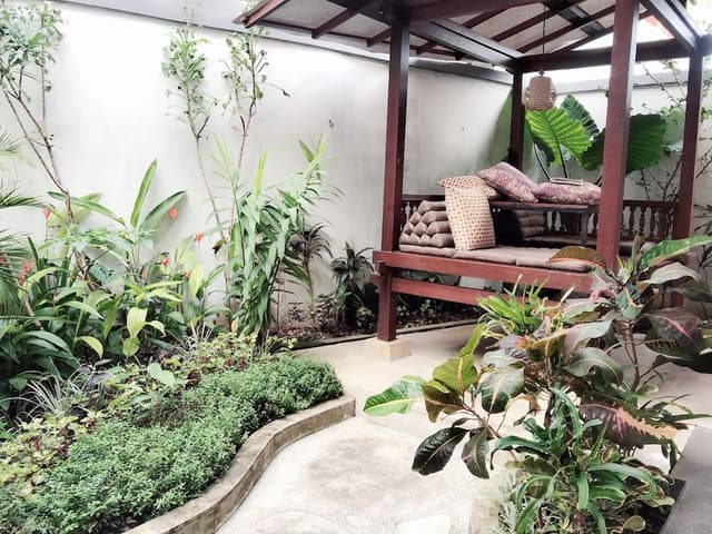 Family Room, Kitchen, Garden View
