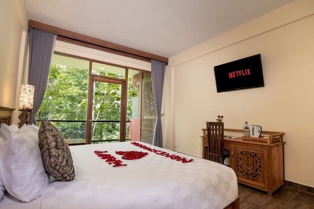 Deluxe Double Room, River View