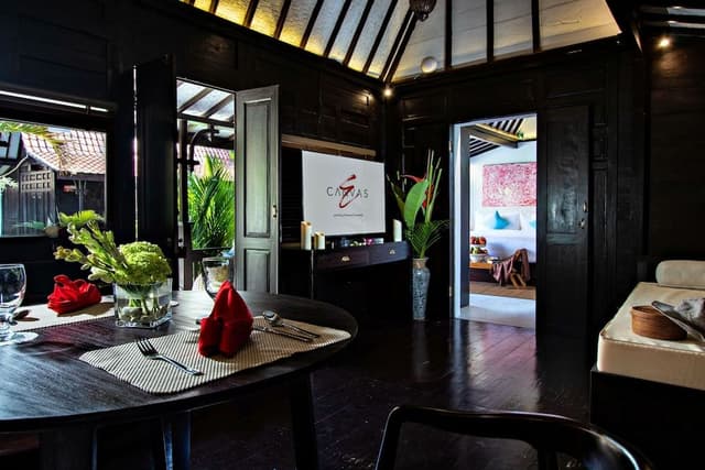Grand Villa