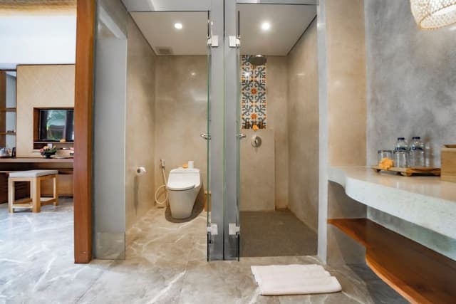 Emana Room