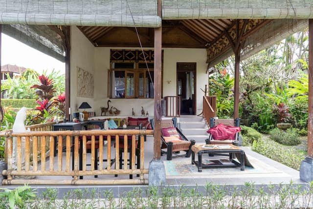 Deluxe Villa