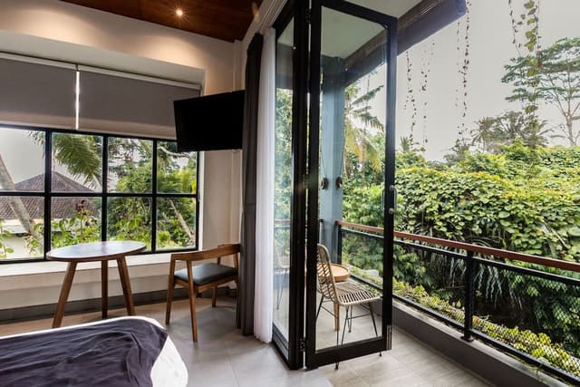 Deluxe Suite, Garden View