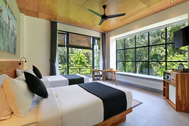Deluxe Suite, Garden View