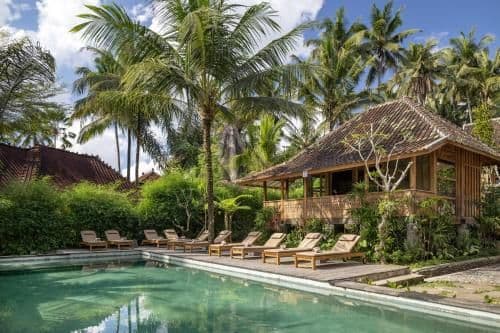 RUMAH KAYU RESORT