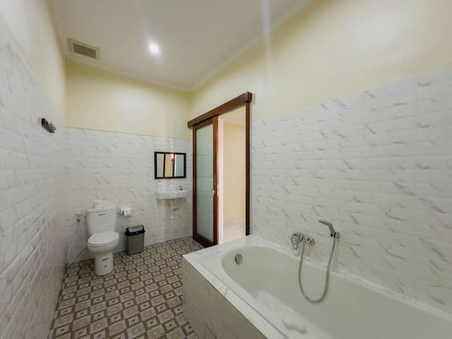 Deluxe Room, Pool View