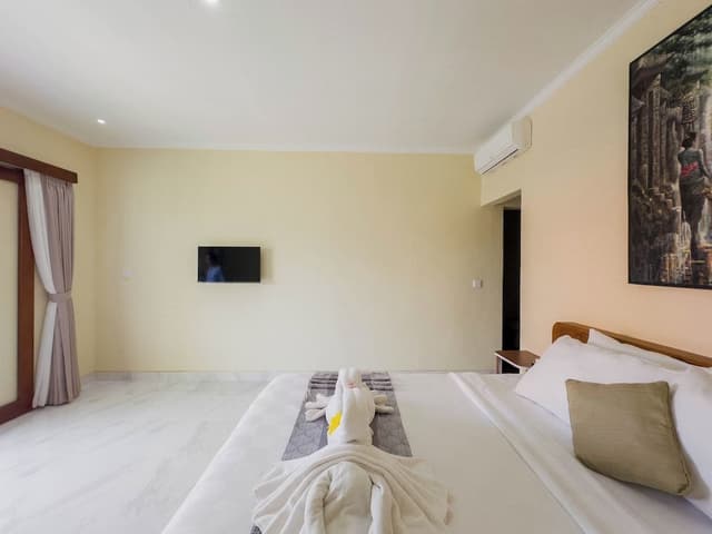Deluxe Room, Pool View