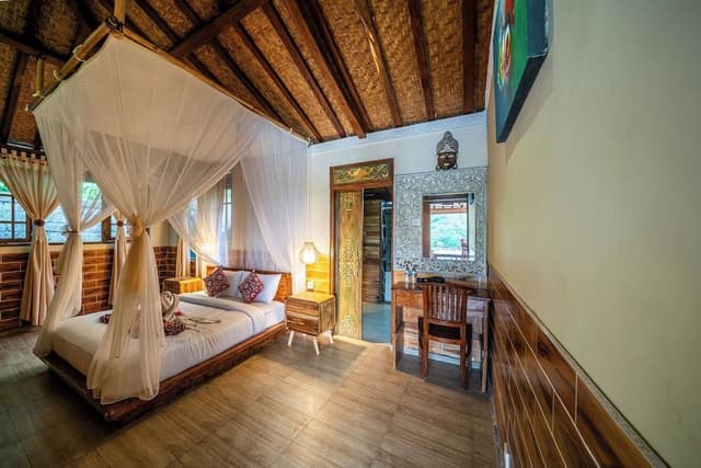 Villa, Pool Access