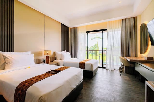 Deluxe Double or Twin Room, Balcony, Pool View