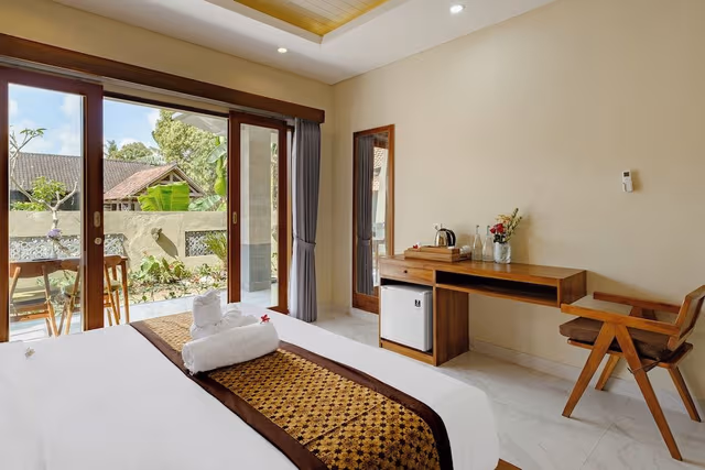 Superior Room, Balcony, Lake View