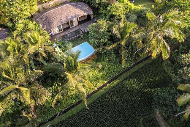 Moon Villa