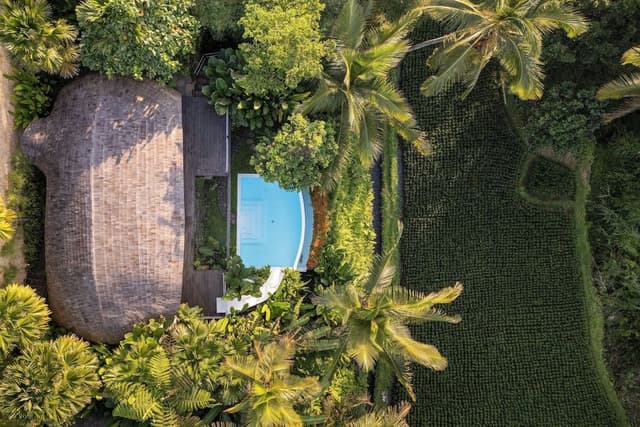 Moon Villa