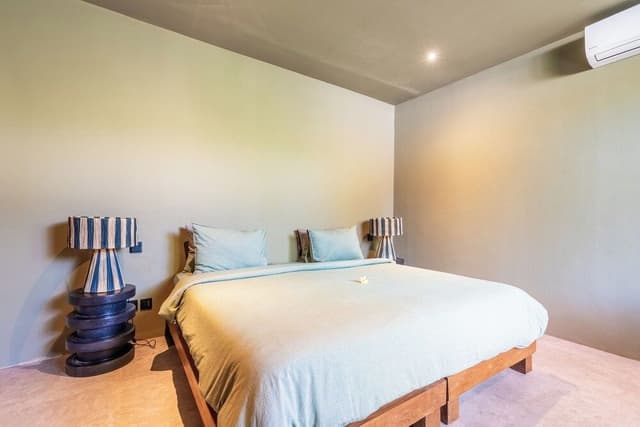 Villa, 3 Bedrooms, Balcony, Pool View