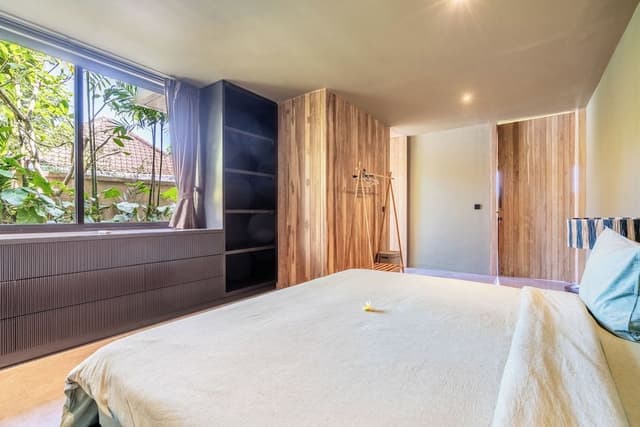 Villa, 3 Bedrooms, Balcony, Pool View