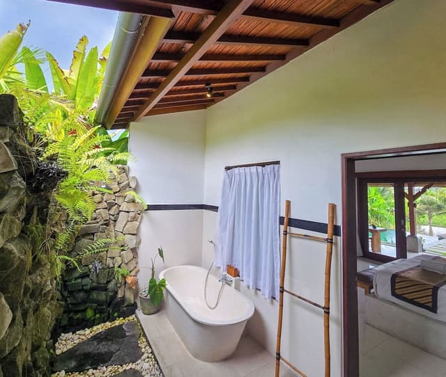 Standard Villa, 1 King Bed, Pool View, Garden Area
