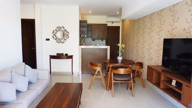 Family Room, 2 Bedrooms