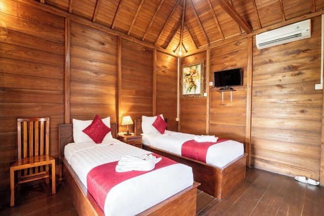 Deluxe Twin Room, 2 Twin Beds, Sea View