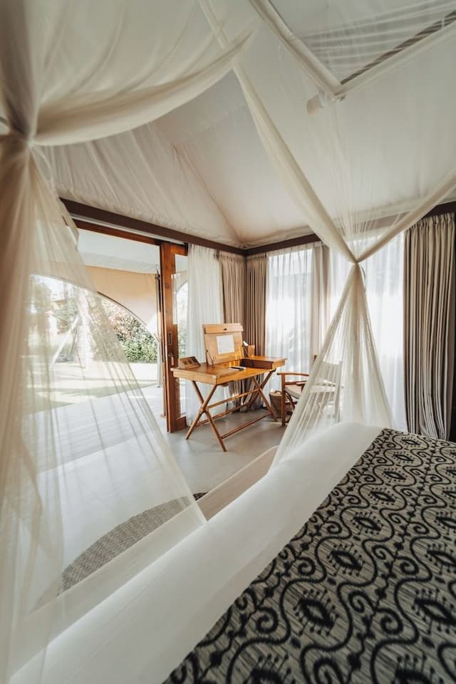 Deluxe Room, Lake View
