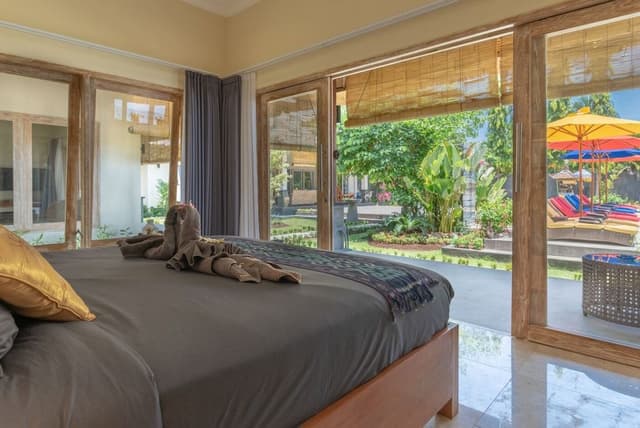 Pool Villas
