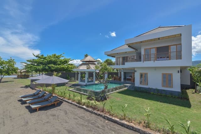 Three Bedroom Pool Villa Sea View