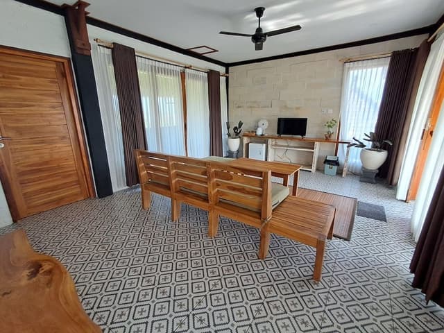 Deluxe Double or Twin Room, Private Bathroom, Partial Ocean View