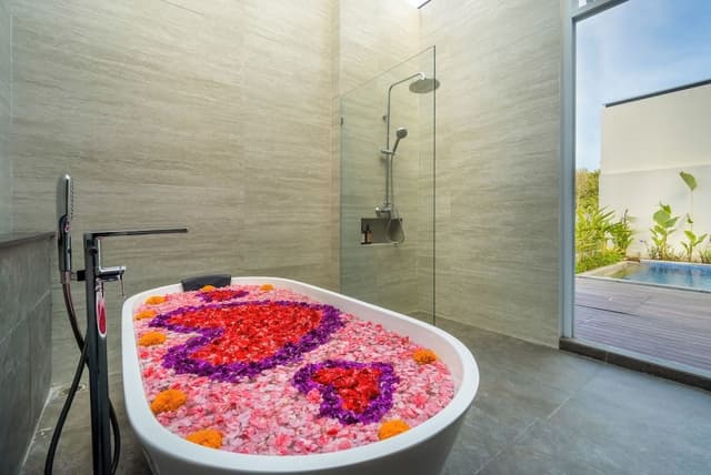 Luxury Villa, 3 Bedrooms, Non Smoking, Hill View