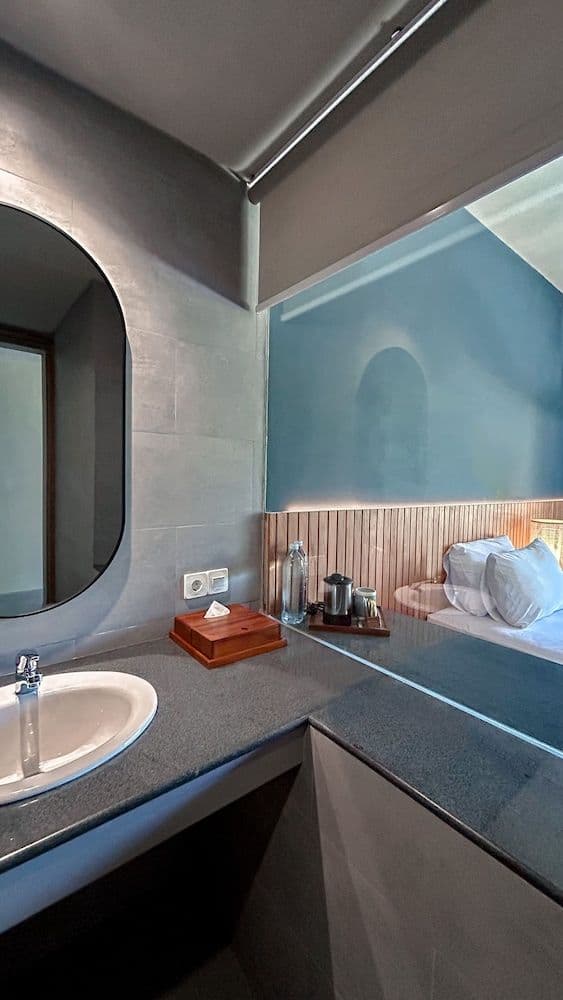 Superior Double Room, 1 King Bed, Garden View, Garden Area