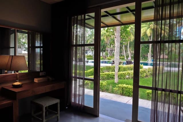 Deluxe Twin Room, 2 Twin Beds, Pool View, Poolside
