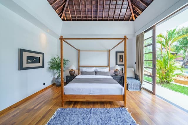 Deluxe Villa