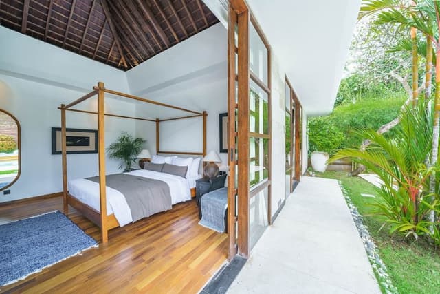Deluxe Villa
