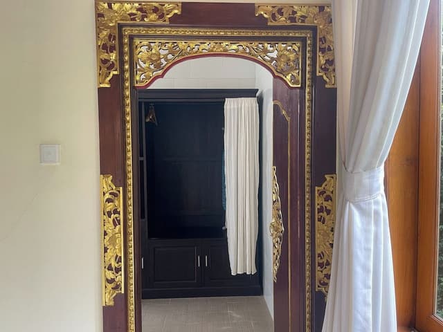 Deluxe King Room With Pool View