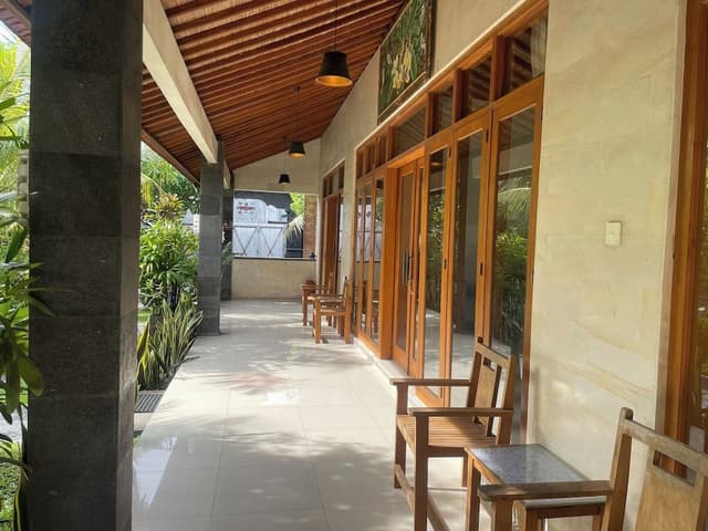 Deluxe King Room With Pool View