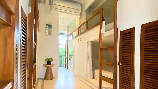 12 BEDS DORM