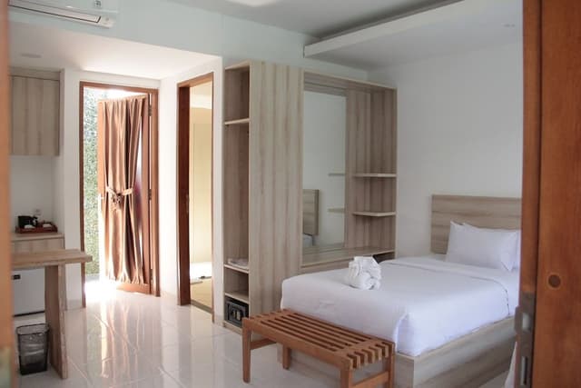 Basic Twin Room