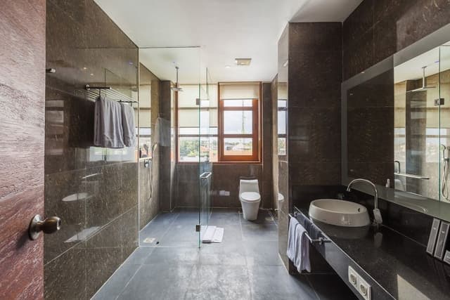 3 Bedroom Luxury Apartment