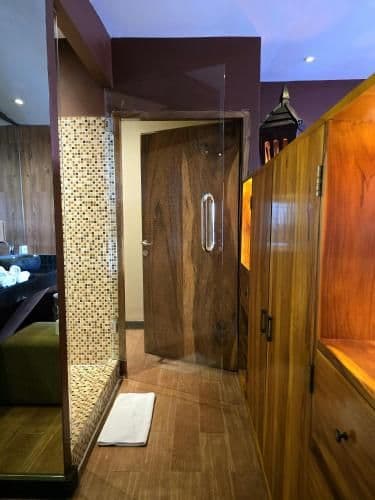 1 Bedroom Suite