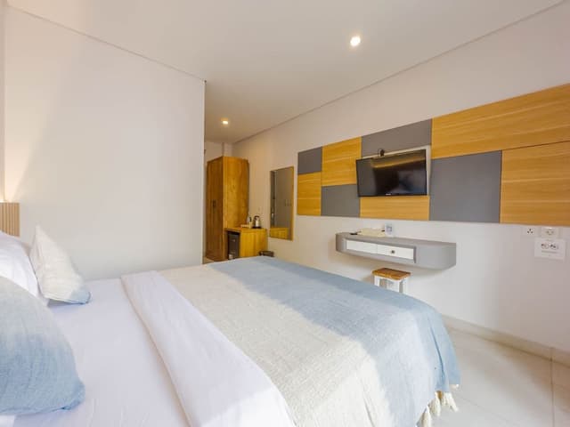 Deluxe Room, Pool Access