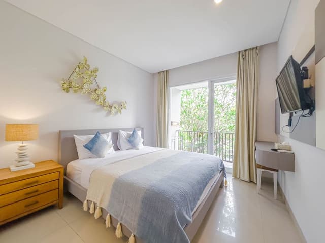 Deluxe Room, Balcony
