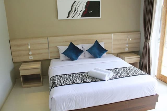 Superior Room, 1 King Bed, Balcony