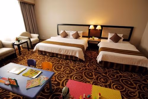 Family Room (2 Adults 2 Children only)
