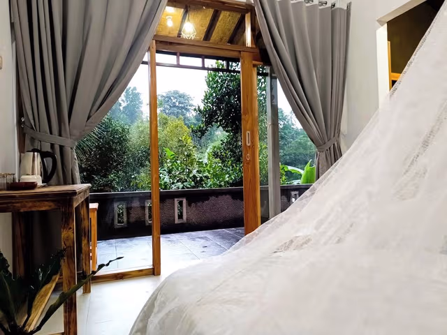 Deluxe Double Room, Garden View