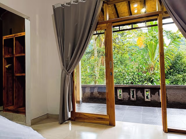 Deluxe Double Room, Garden View