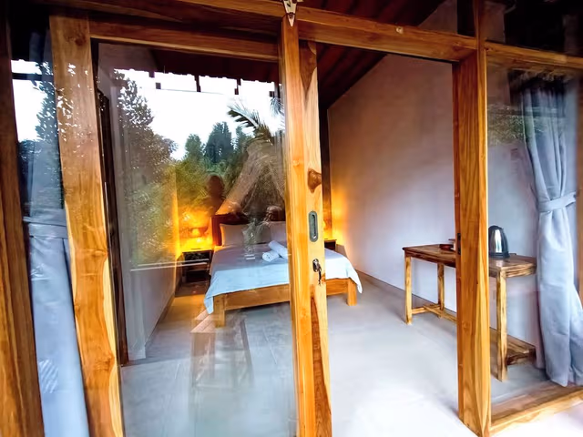 Deluxe Double Room, Garden View
