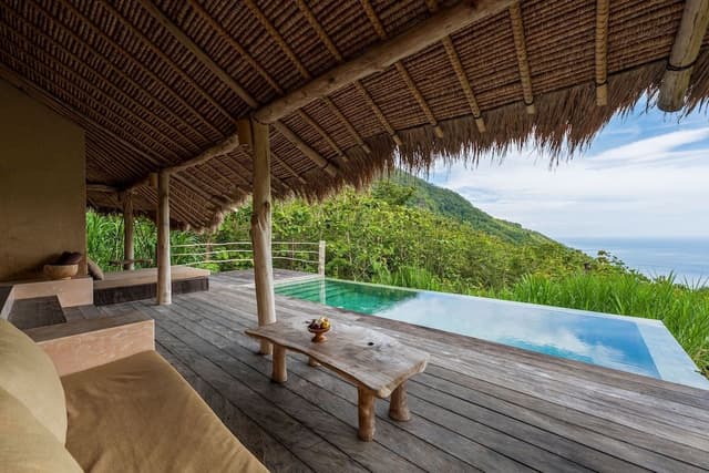 Family Pool Lodge