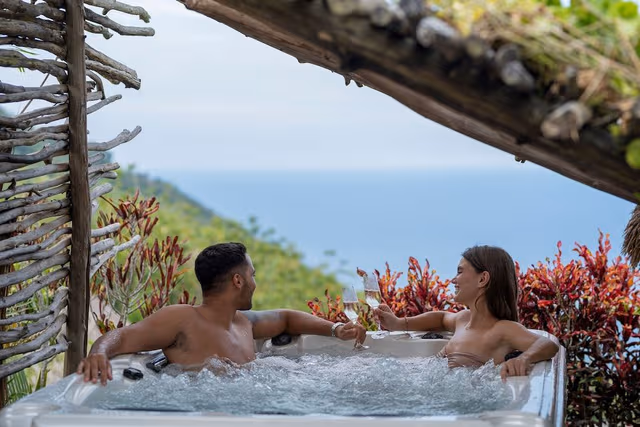 Hot Tub Lodge