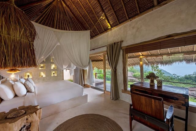 Family Pool Lodge