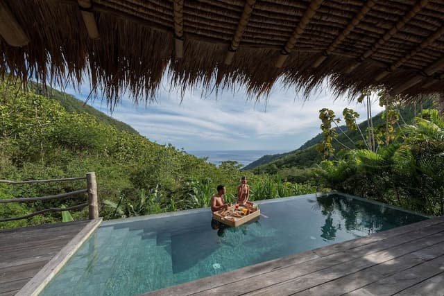 Pool Lodge
