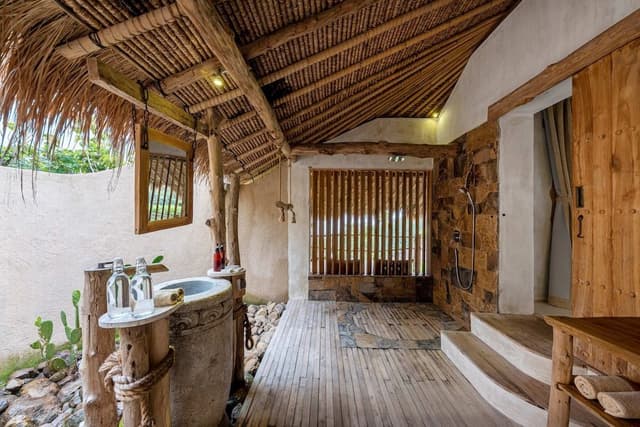 Family Pool Lodge