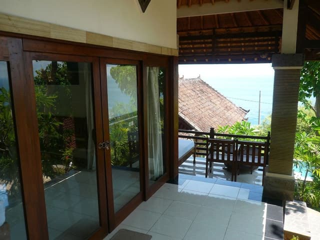 Seaview Bungalow