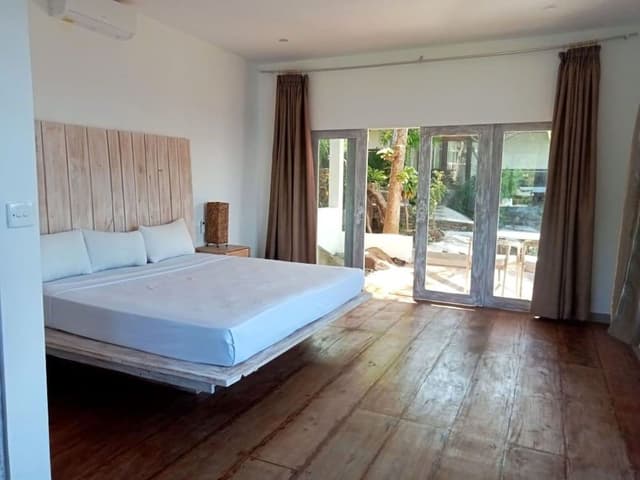 Seaview Bungalow