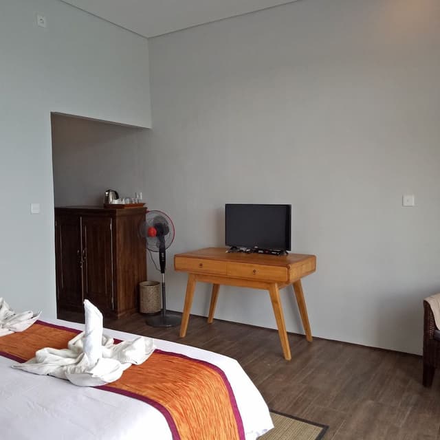 Standard Double Room, 1 Queen Bed, Mountain View